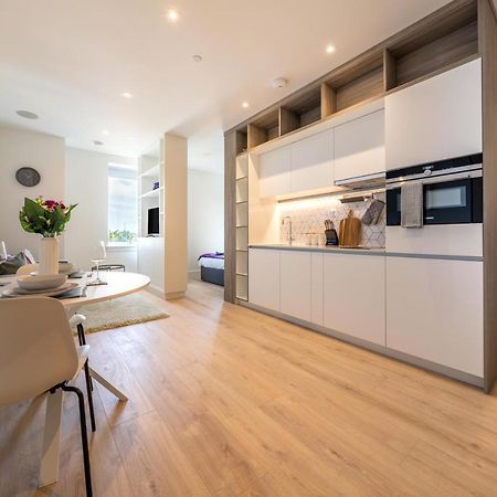 Cozy Apartments - Free Wifi And Parking Onsite Feltham Экстерьер фото
