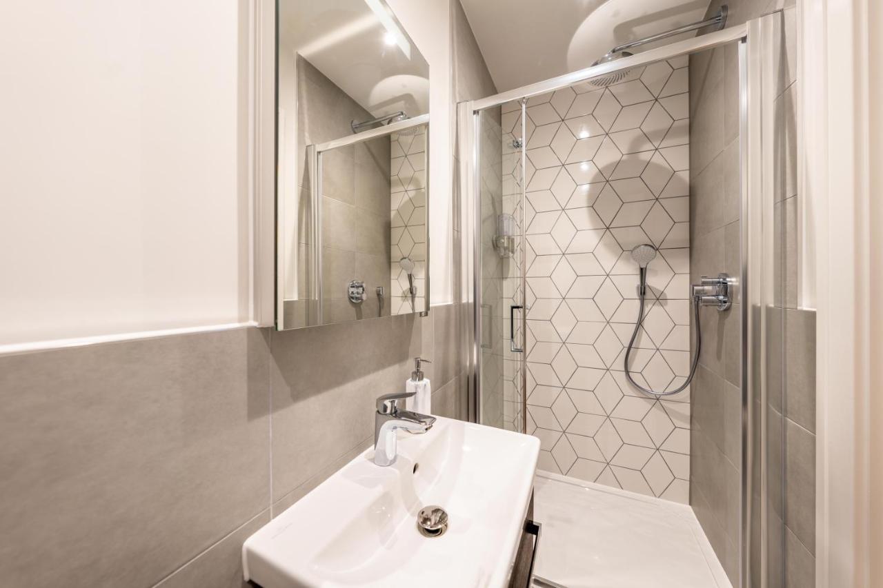 Cozy Apartments - Free Wifi And Parking Onsite Feltham Экстерьер фото